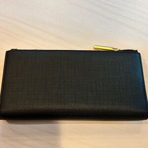 Dagne Dover wallet